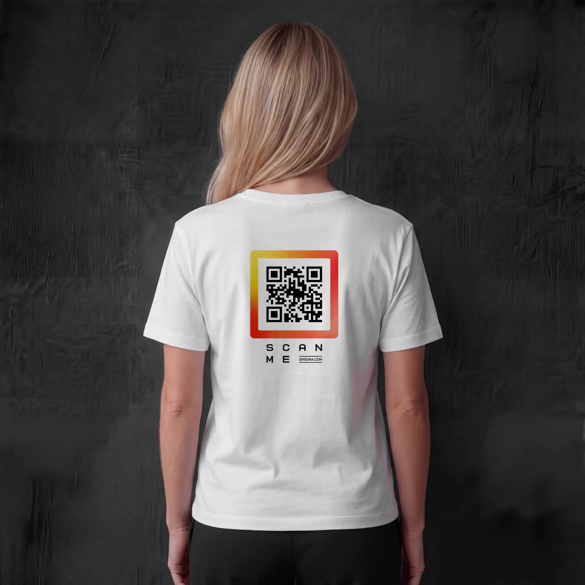 Man wearing white t-shirt with qr code on back